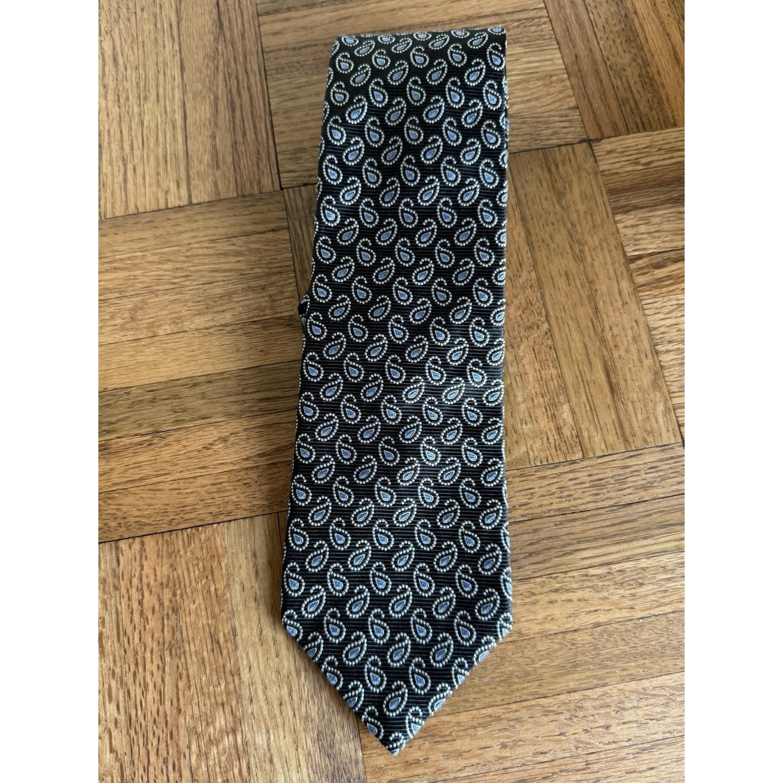 Brooks Brothers Makers And Merchant Necktie Blue Paisley Print 100 Silk Usa Nwt